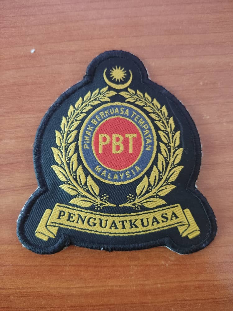 PELAPIK DAN LOGO PBT BERET ~ PENGUATKUASA PBT (BADGE PEAK CAP / BOWLER)